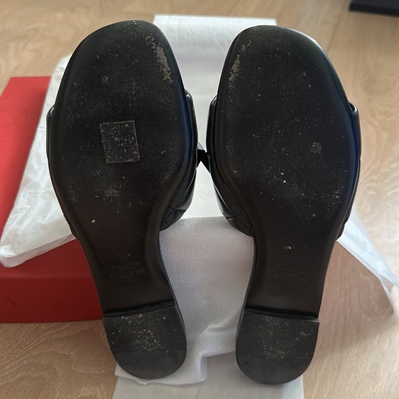 Valentino Slides Size 8 - Picture 12 of 14